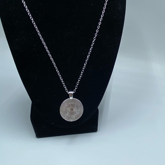 Tree of Life Necklace - Picture 2 of 4